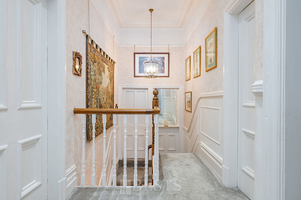 11 Weston Road
